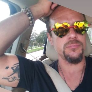 Meet your Posher, Johan